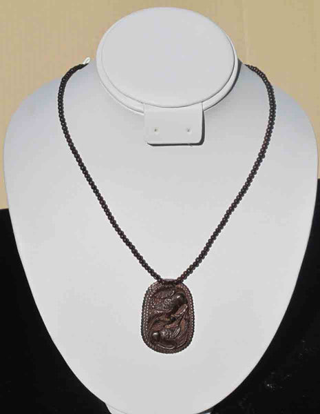 Pair Of Birds Red Sandalwood Necklace